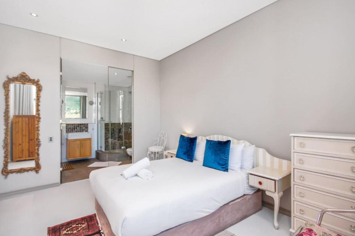Apartment 1304 Cartwrights Corner Cape Town